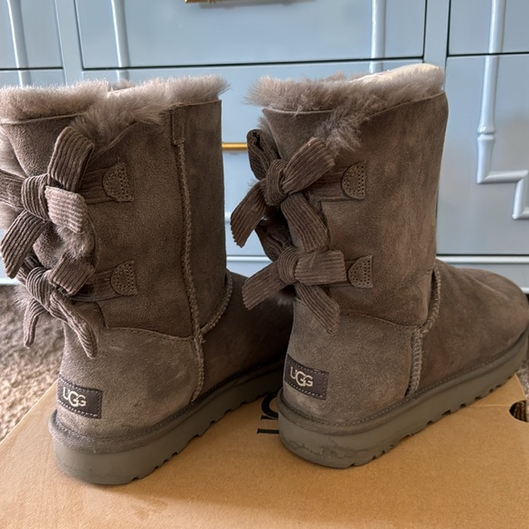Ugg Bailey Bow Boot - Picture 3 of 4